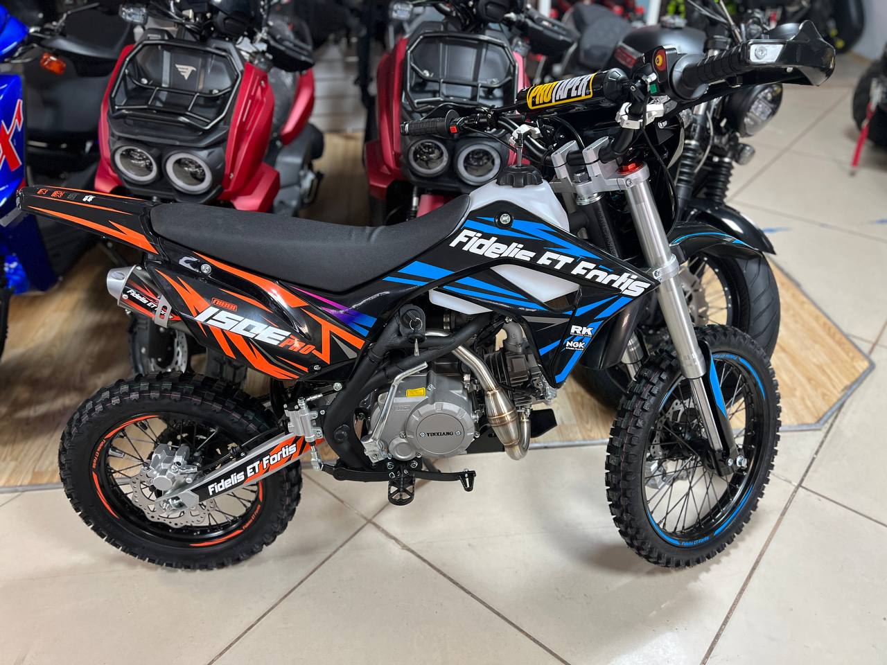 Мотоцикл (питбайк) PROMAX FIDET (ФАЙДЕТ) 190E PRO 17/14 в Ангарске