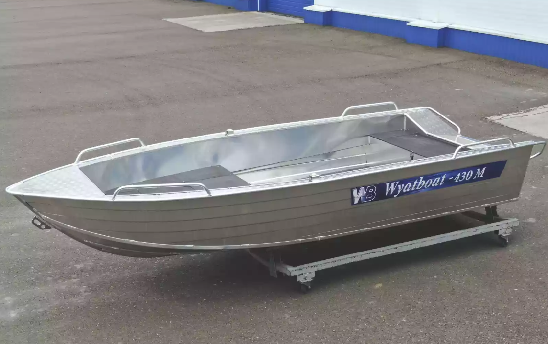 Алюминиевая лодка  Wyatboat-430М FISH в Ангарске