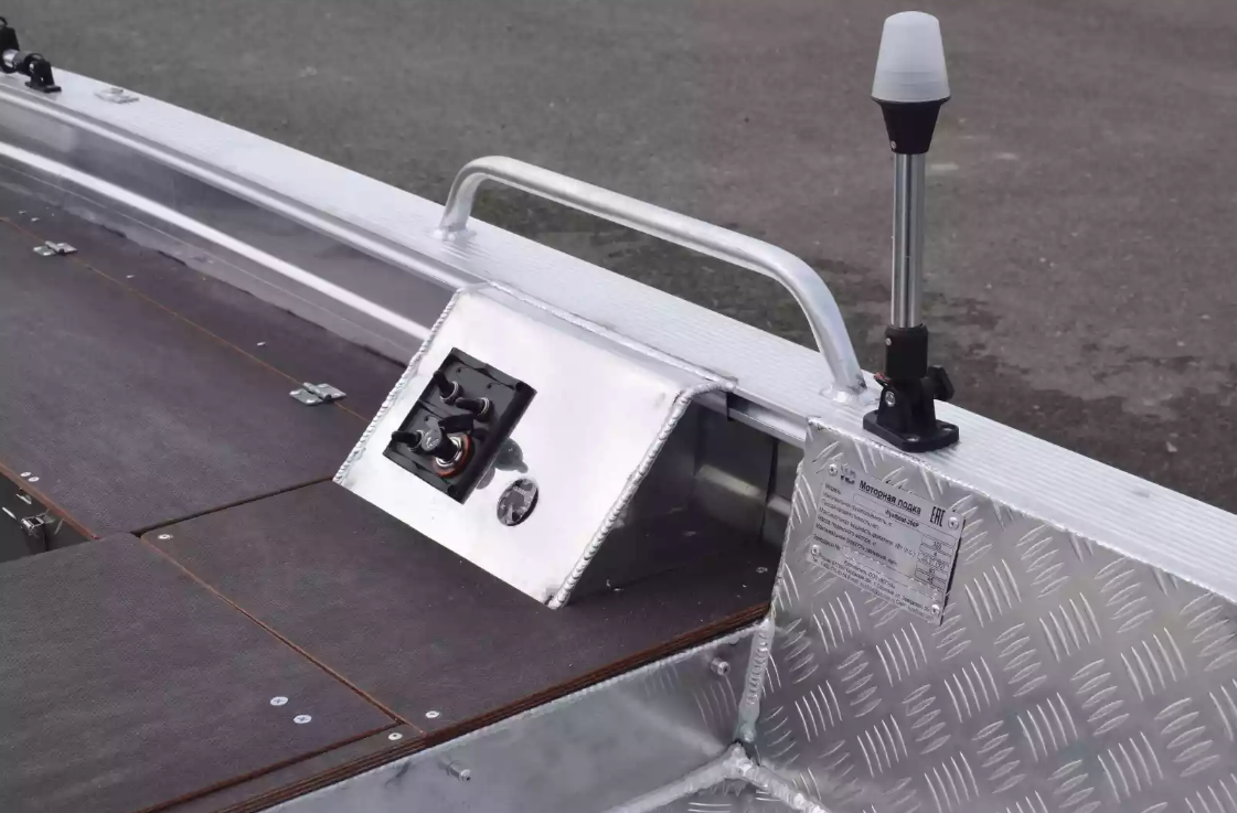 Алюминиевая лодка Wyatboat-390РМ в Ангарске