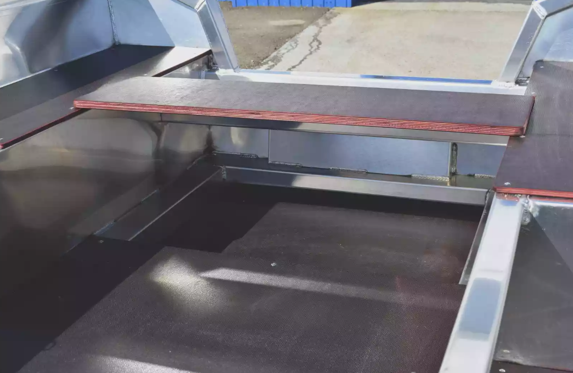 Алюминиевая лодка Неман-400 Р PRO в Ангарске