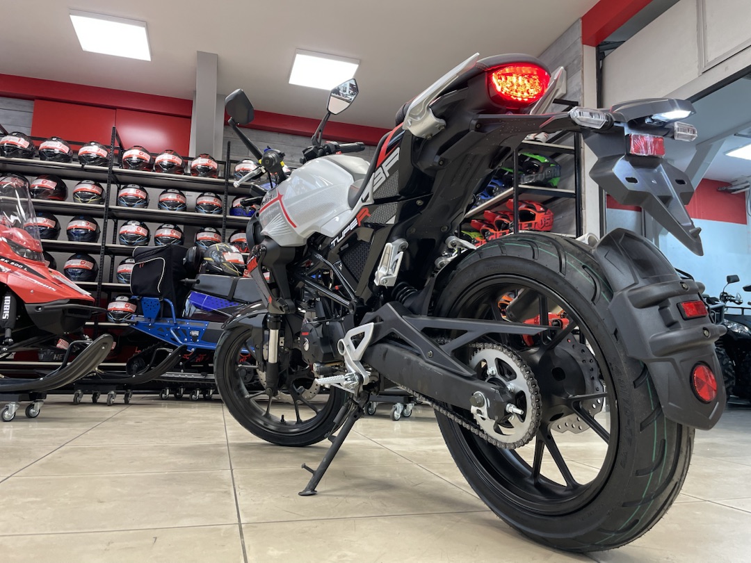 Мопед PROMAX CB150R (49) в Ангарске