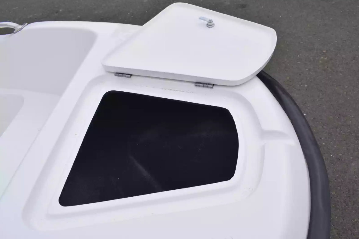 Стеклопластиковая лодка Пингвин New (тримаран) в Ангарске