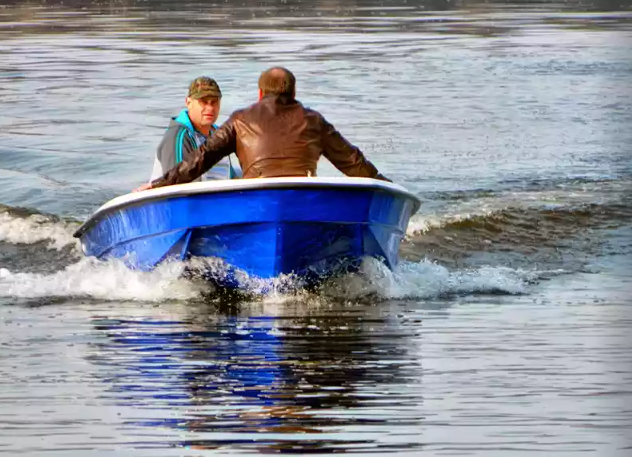 Стеклопластиковая лодка Wyatboat 430 тримаран в Ангарске