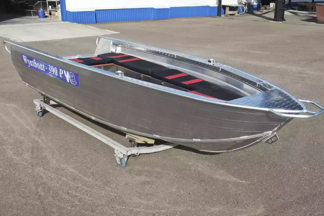Алюминиевая лодка Wyatboat-390РМ увеличенный борт в Ангарске