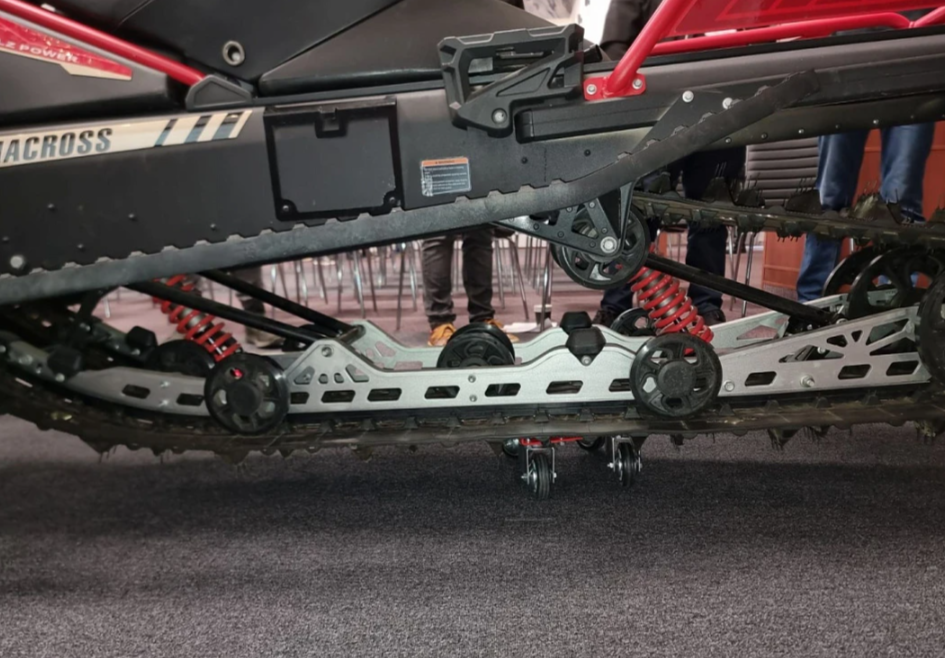 Снегоход AODES Siberiacross 1000 WT 508mm LCD 6.8 в Ангарске