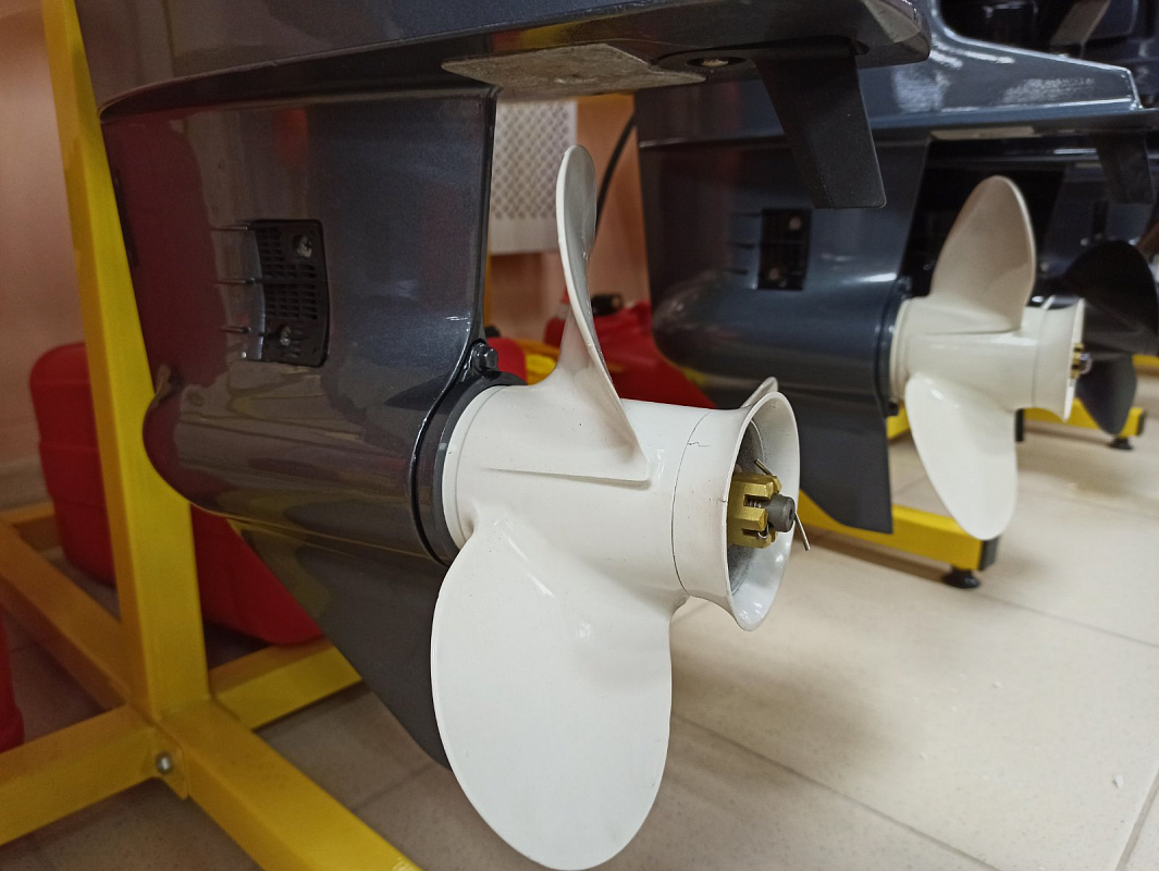 Лодочный мотор BREEZE T30S (2х тактный) в Ангарске