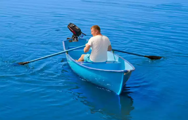 Стеклопластиковая лодка Омуль в Ангарске