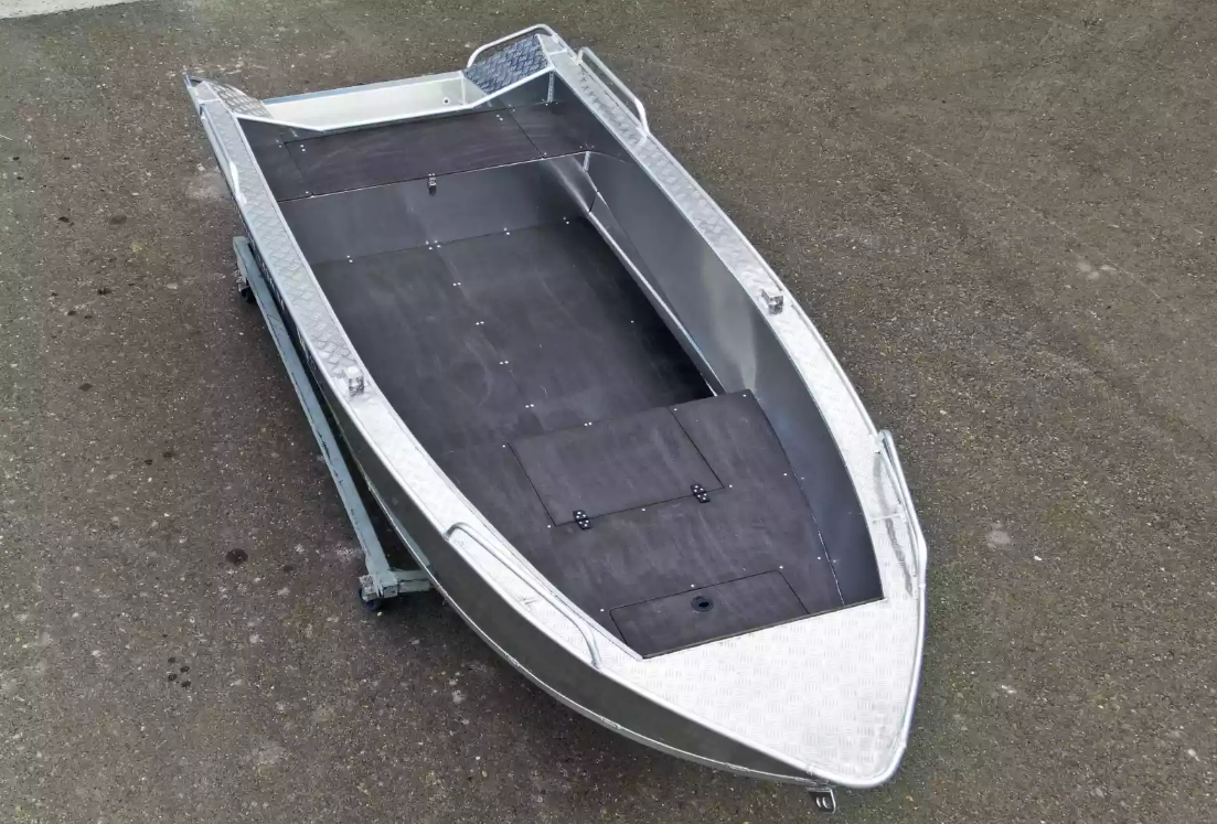 Алюминиевая лодка  Wyatboat-430М FISH в Ангарске
