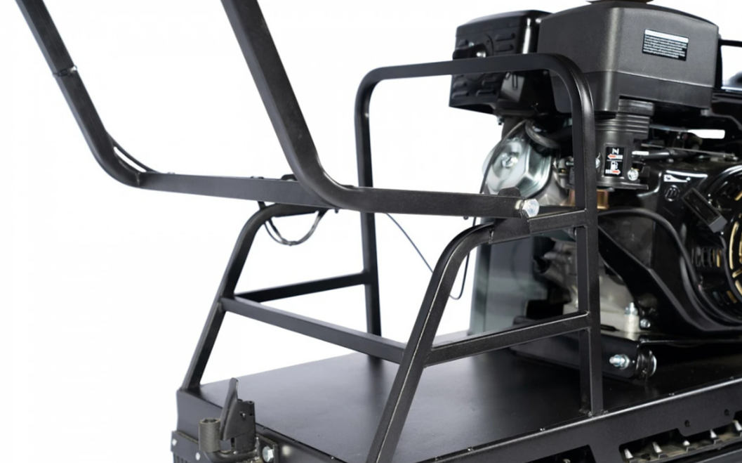 Мотобуксировщик БУРЛАК-M2 LFK 15 л.с. с эл/зап (передний привод, катки) в Ангарске