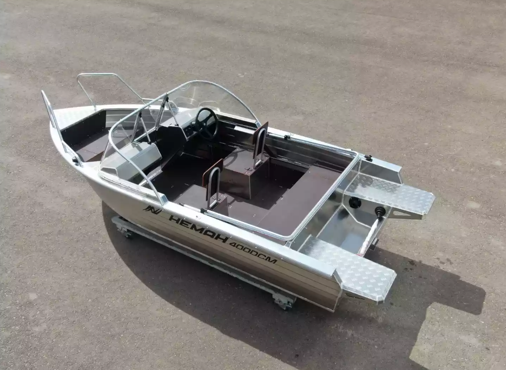 Алюминиевая лодка  Неман-400 DCM NEW в Ангарске