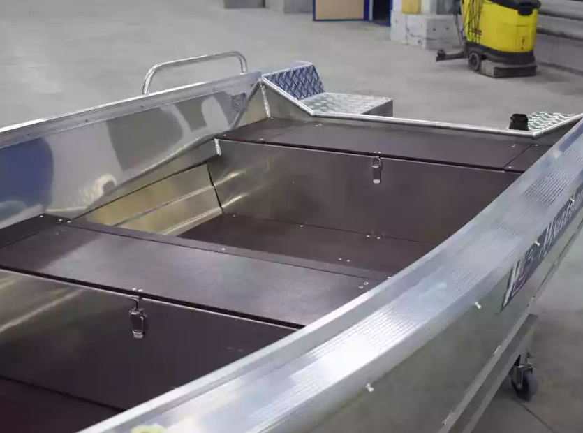Алюминиевая лодка  Wyatboat-430 Р в Ангарске