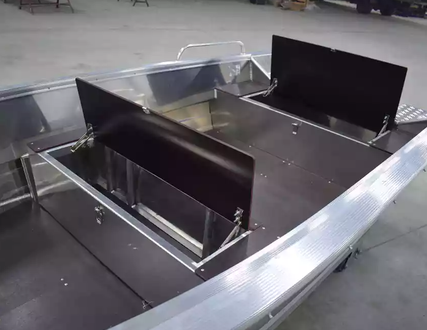 Алюминиевая лодка  Wyatboat-430 Р в Ангарске