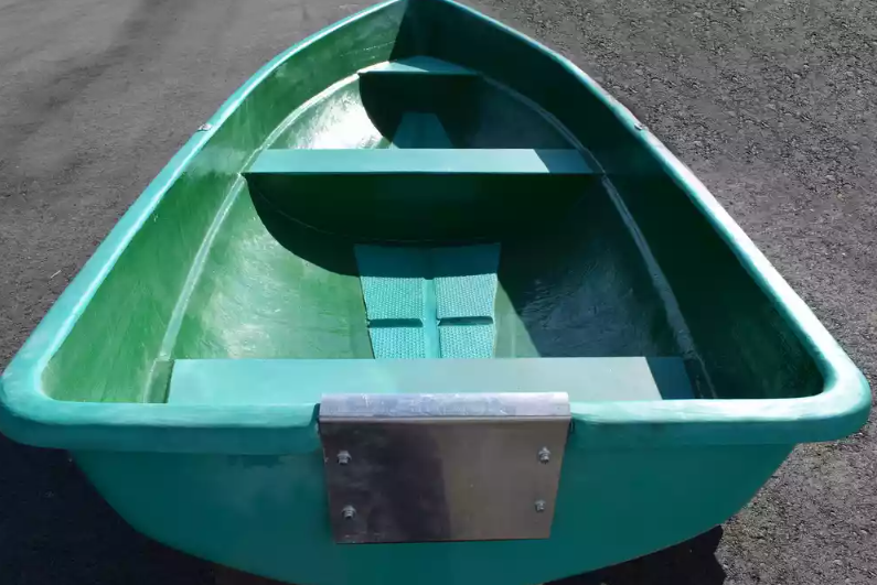 Стеклопластиковая Лодка Голавль в Ангарске