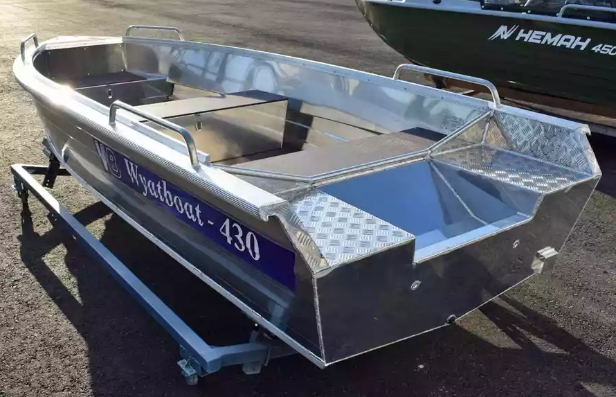 Алюминиевая лодка  Wyatboat-430 Р в Ангарске