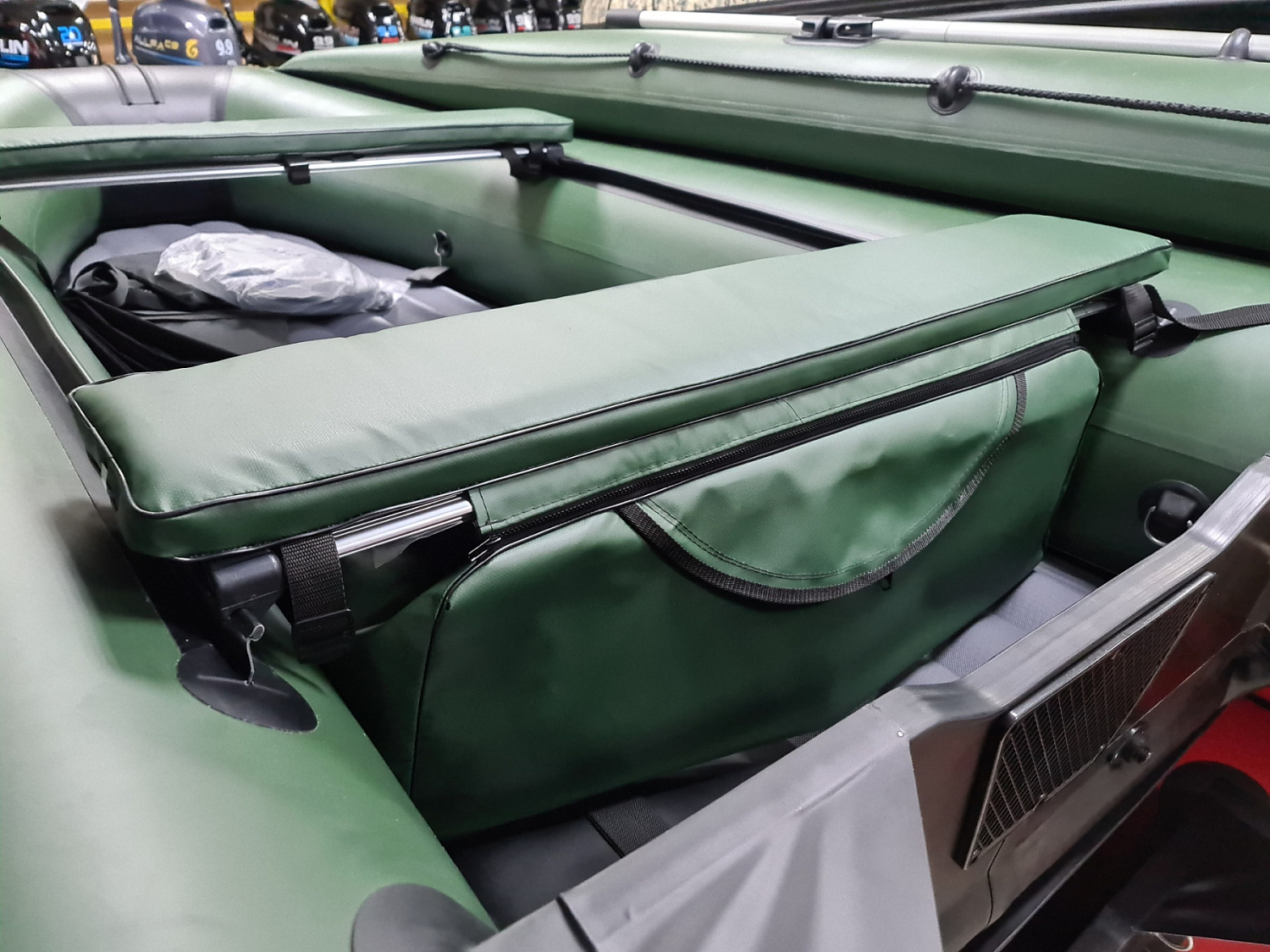 КОМПЛЕКТ МЯГКИХ НАКЛАДОК С СУМКОЙ ДЛЯ ЛОДОК 110Х20 ЗЕЛЕНЫЙ в Ангарске