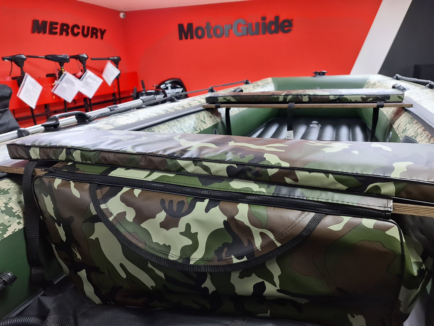 КОМПЛЕКТ МЯГКИХ НАКЛАДОК С СУМКОЙ ДЛЯ ЛОДОК 105Х20 КАМУФЛЯЖ в Ангарске