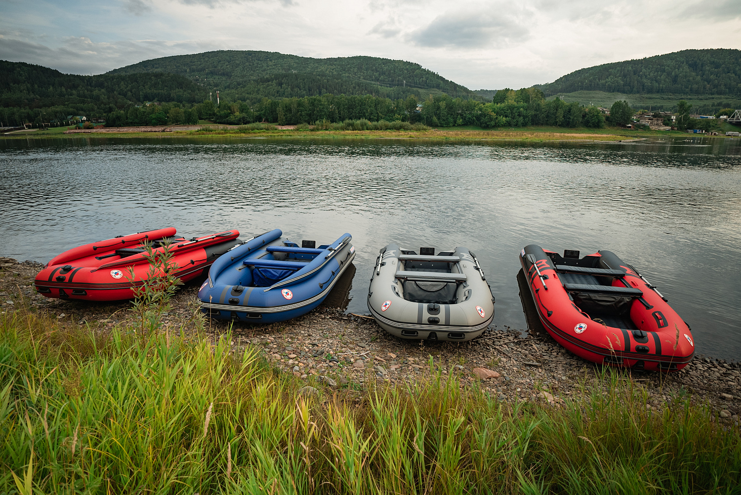 Лодка MISHIMO RIVER FJET PRO 400 под водомет в Ангарске