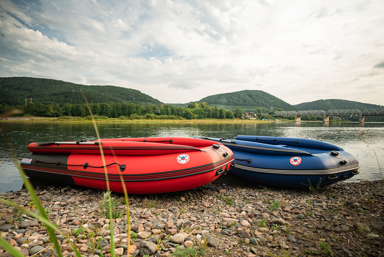 Лодка MISHIMO RIVER FJET PRO 400 под водомет в Ангарске
