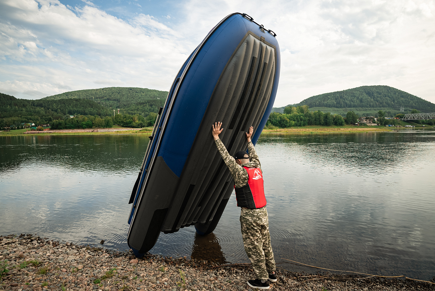 Лодка MISHIMO RIVER FJET PRO 400 под водомет в Ангарске