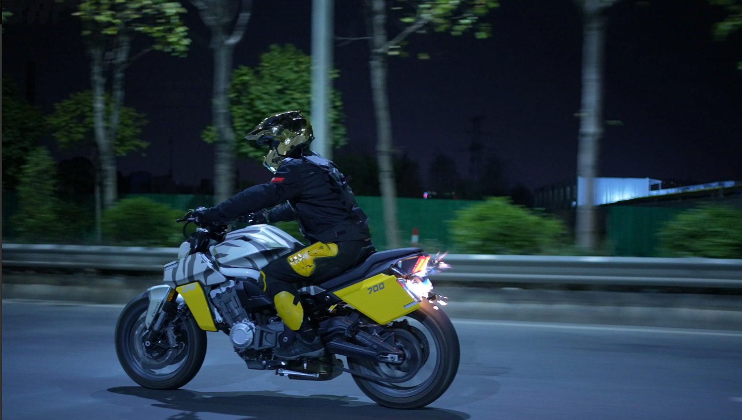 Мотоцикл Benda LFS 700 в Ангарске